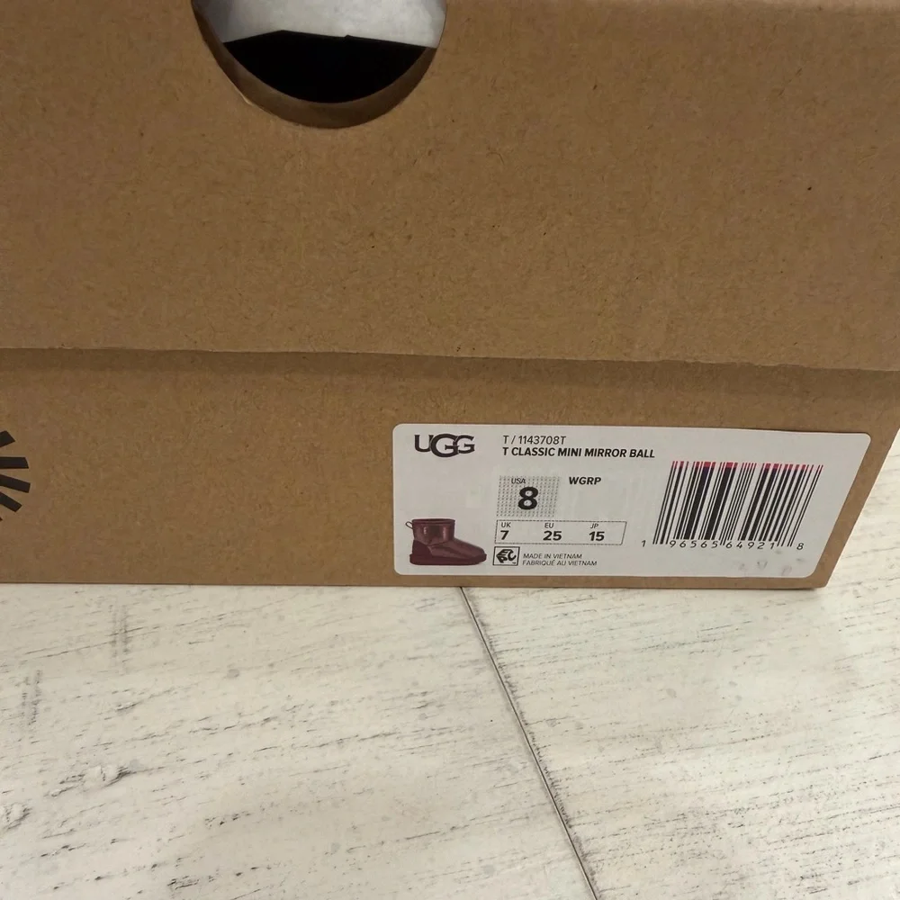 UGG Australia Toddler Girls Classic Mini Mirror Ball Boots Size 8 NWT BNIB